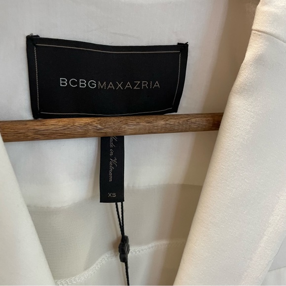 BCBGMaxAzria Adoree Ruffle Back Blazer Off White Ivory Gardenia XS NWOT - Picture 5 of 13